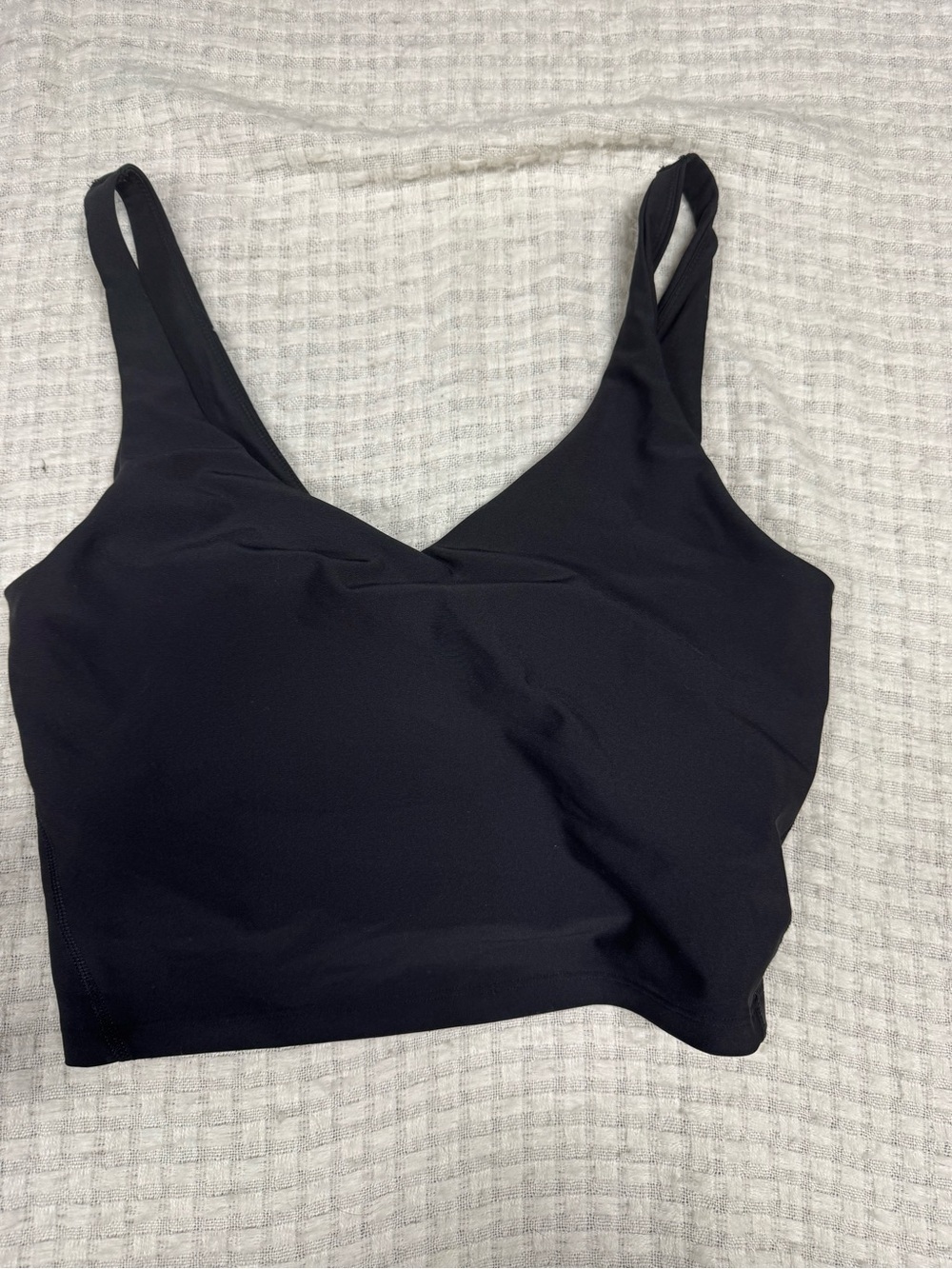 Black Seamless V-Neck Sports Bra